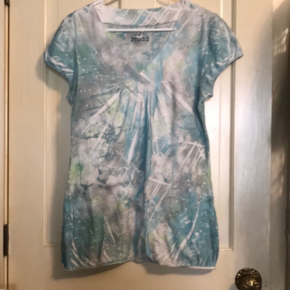 Mudd v neck tie dye t shirt